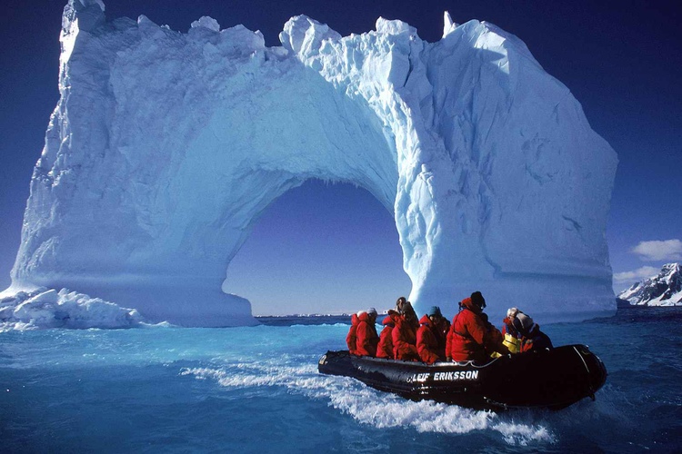 Россия скоро освоит арктический туризм